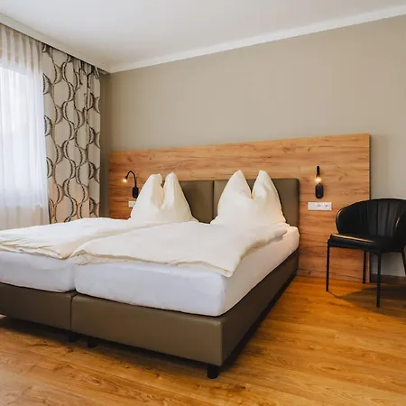 Galle 3*